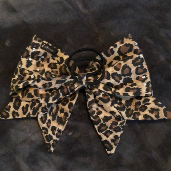 Cheer bow - Picture 4 of 4